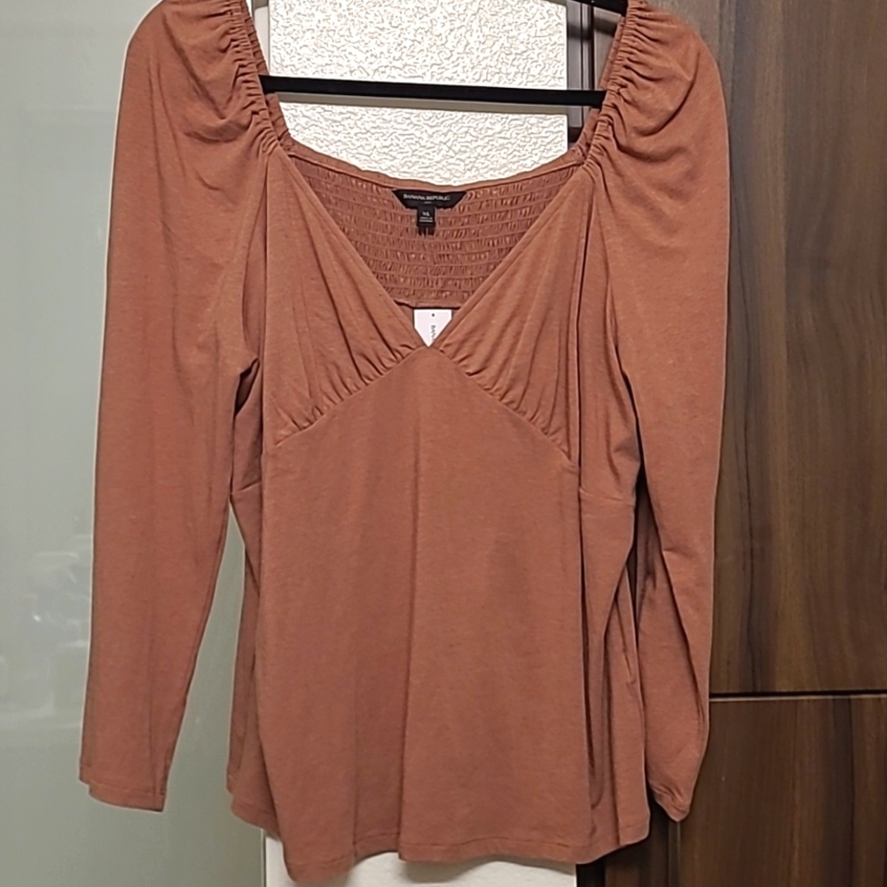Banana Republic Long Sleeve Top